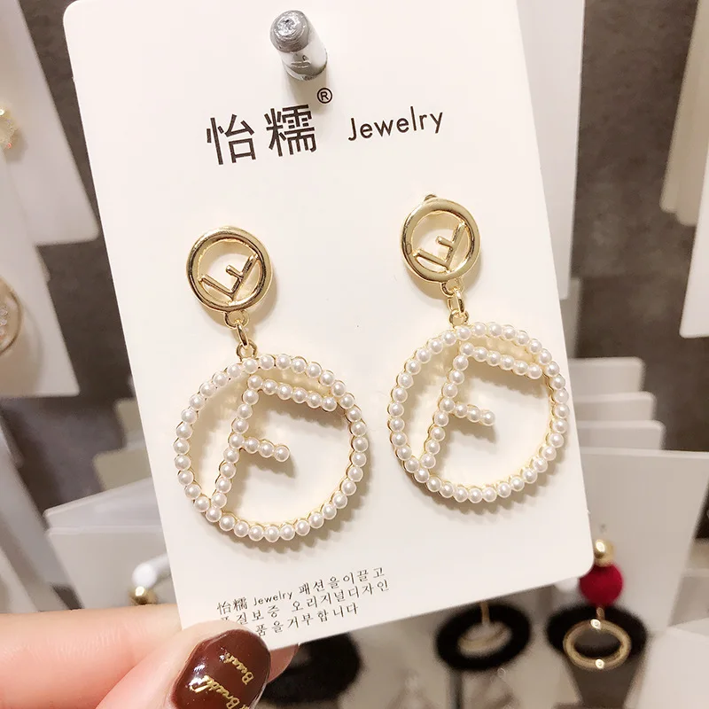 Coreano nueva moda personalidad inglес carta circulo declacion gota pendientes mujeres moda joyeria Oorbellen mujer Brinco