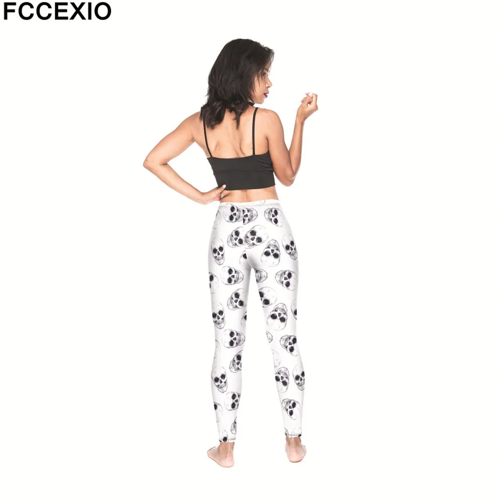 54704 skulls on white (7)