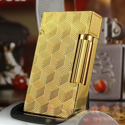

S.T Memorial D upont lighter Bright Sound! New In Box Serial number T981