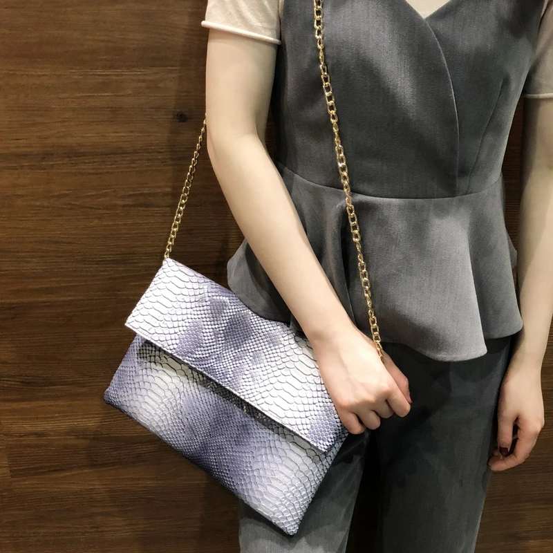 Новый роскошный дизайнерский женский клатч с текстурой змеиной кожи