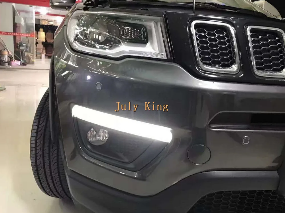 Июля King светодиодный Габаритные огни чехол для Jeep Compass+, светодиодный переднего бампера DRL с желтыми поворотниками света