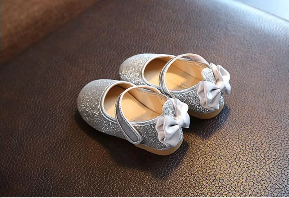 Дети принцесса Обувь новинка осень из искусственной кожи, Детские Обувь для девочек танец Спортивная обувь детей Тонкие Туфли
