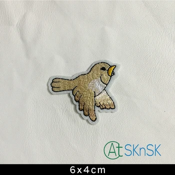 

Wholesale 50PCS/Lot Cute Yellow Bird Embroidered Patch Iron-on Animal Patch Applique for DIY Frock Sew Decoration 6*4CM