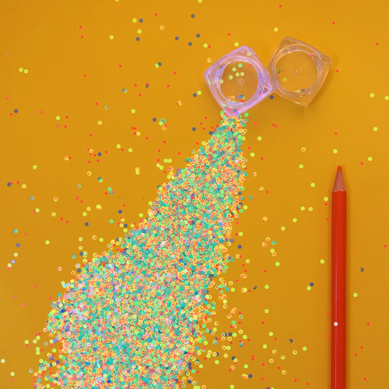 BORN PRETTY Блестки для ногтей зеленый флуоресцентный эффект сердца круглые неоновые
