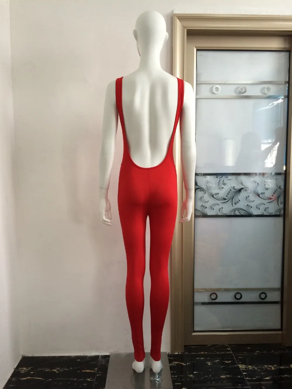 2715268329_2011816866