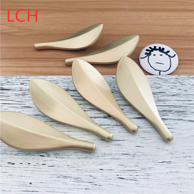 

LCH Nordic Style Brass Color Gold Leaf shaped Cabinet Knob Door Pull Furniture Handles Simple Life Gold Color Knob