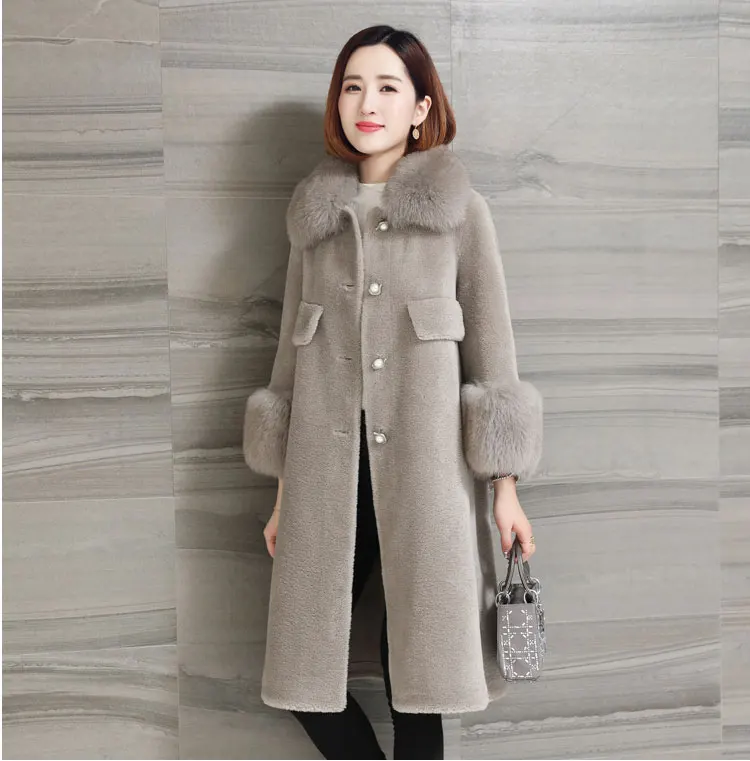 women natural sheep fur coat with real fox fur collar (9)