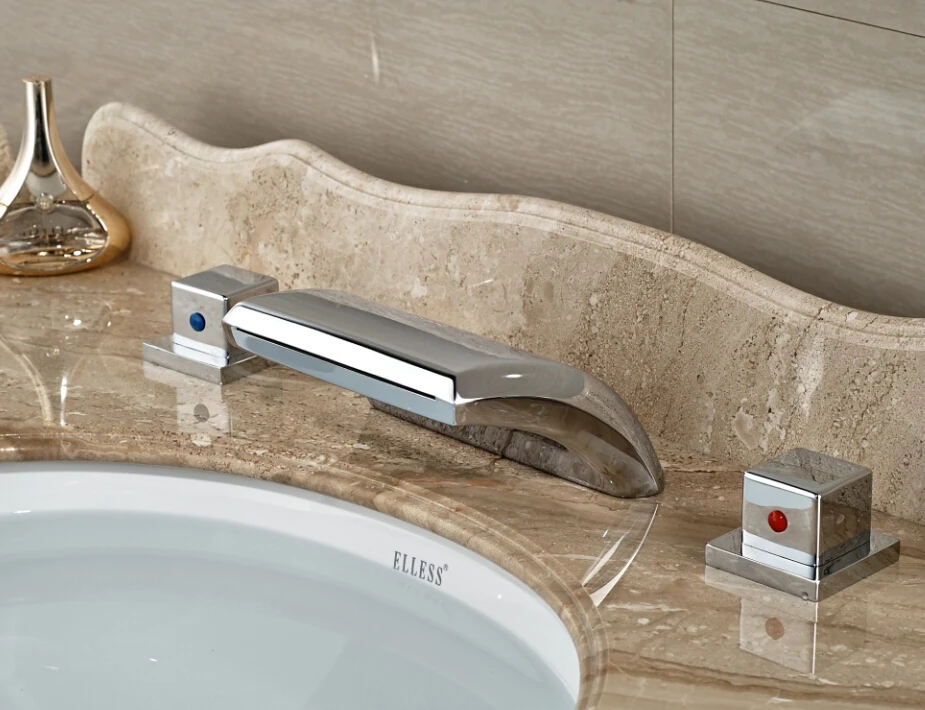 

Luxury Chrome Finished Deck Mounted Bathroom Buthtub Waterfall Mixer Tap 3pcs