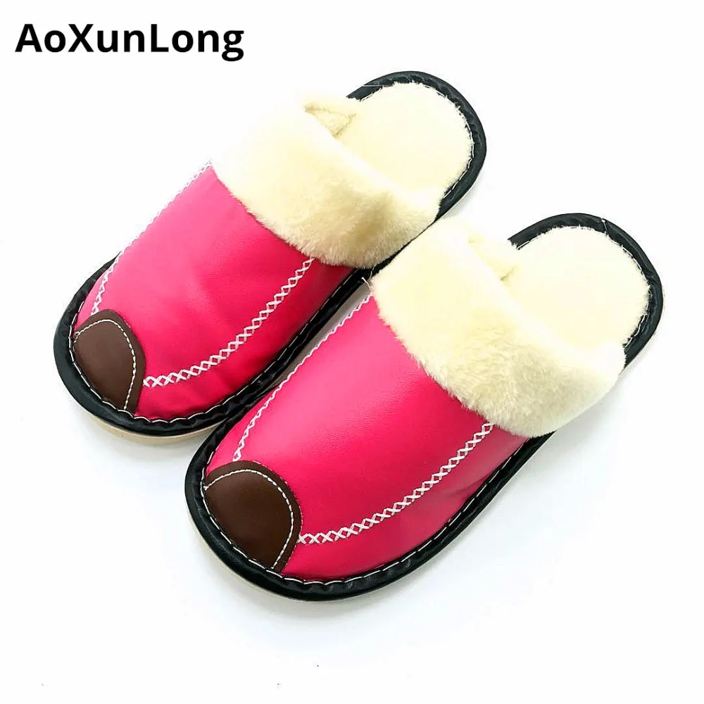 red flat slippers