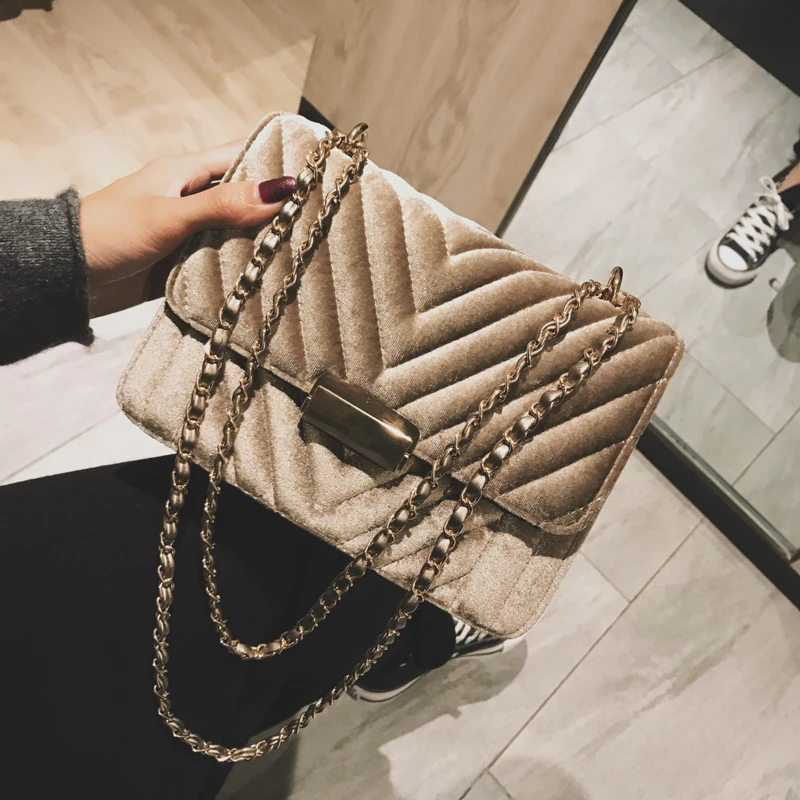 

BENVICHED Ladies' bag 2019 autumn winter women Plush chain fashion pure color Inclined single shoulder bag small square bag c273