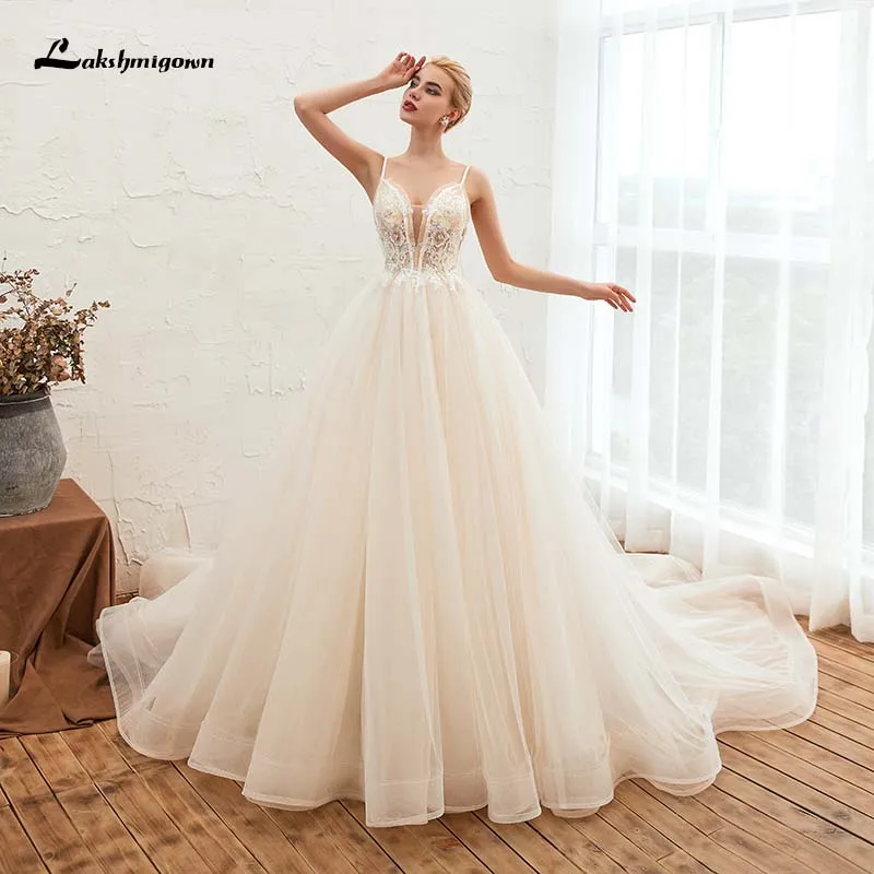 

Sexy V-neck Spaghetti Straps Wedding Dress 2019 Beach A-line boho Bridal Gown robe mariage Custom Made