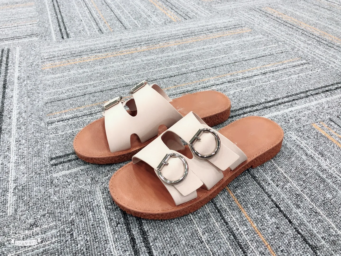 

9101P fashion women shoes comfortable flat non-slip jok custom wear beach sandals female