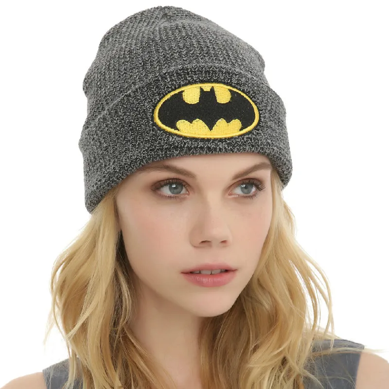 

Autumn and Winter Men and Women Batman Embroidered Cold Skullies & Beanies Cap Warm Knitted Hat Hedging Wool Cap RX023