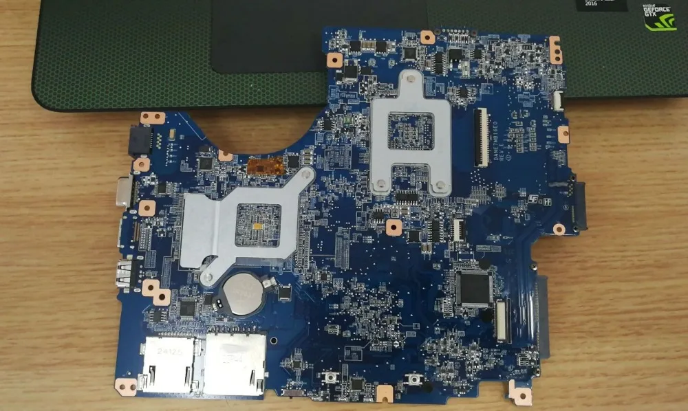 DANE7MB16D0  2 