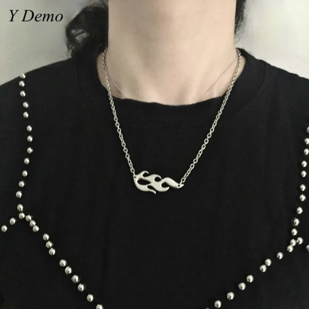

Harajuku Streetwear Couple Flame Chain Necklace Brief Accessory