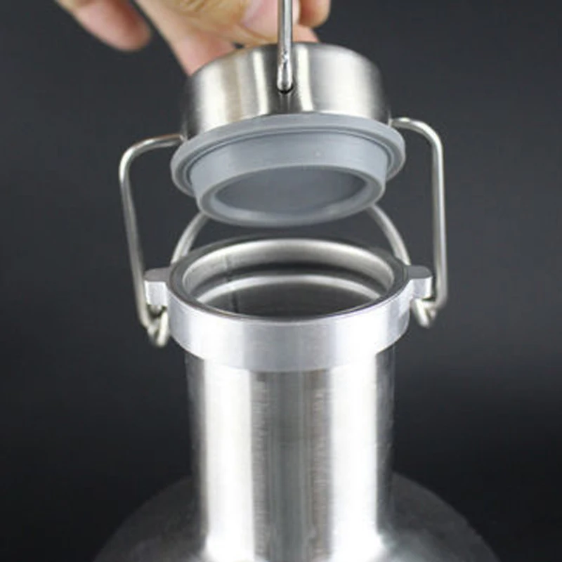 64oz 304 Stainless Steel Beer Growler Swing Top Hip Flask Ultimate 1.9L Beer Bottle
