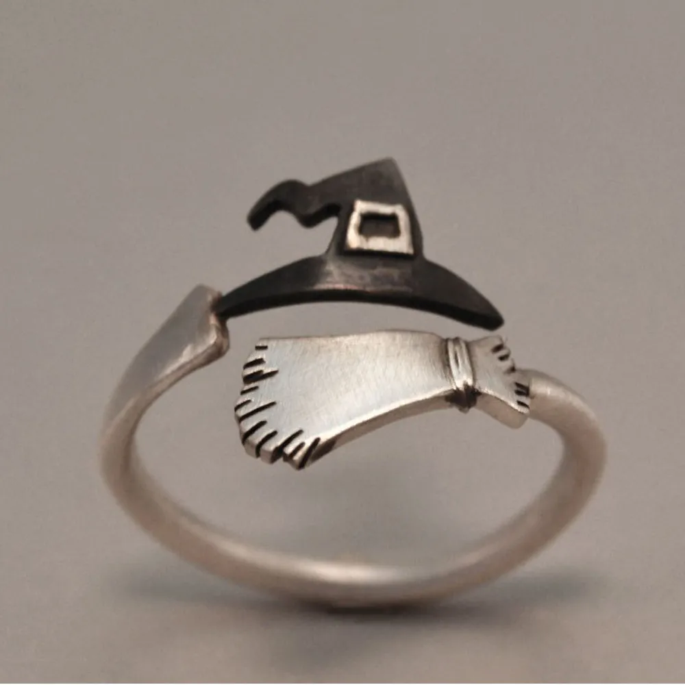 

new arrival Halloween Open Rings Ghost Witch Broom Finger Ring Party Cosplay Jewelry adjustable rings for women Delicate Gift