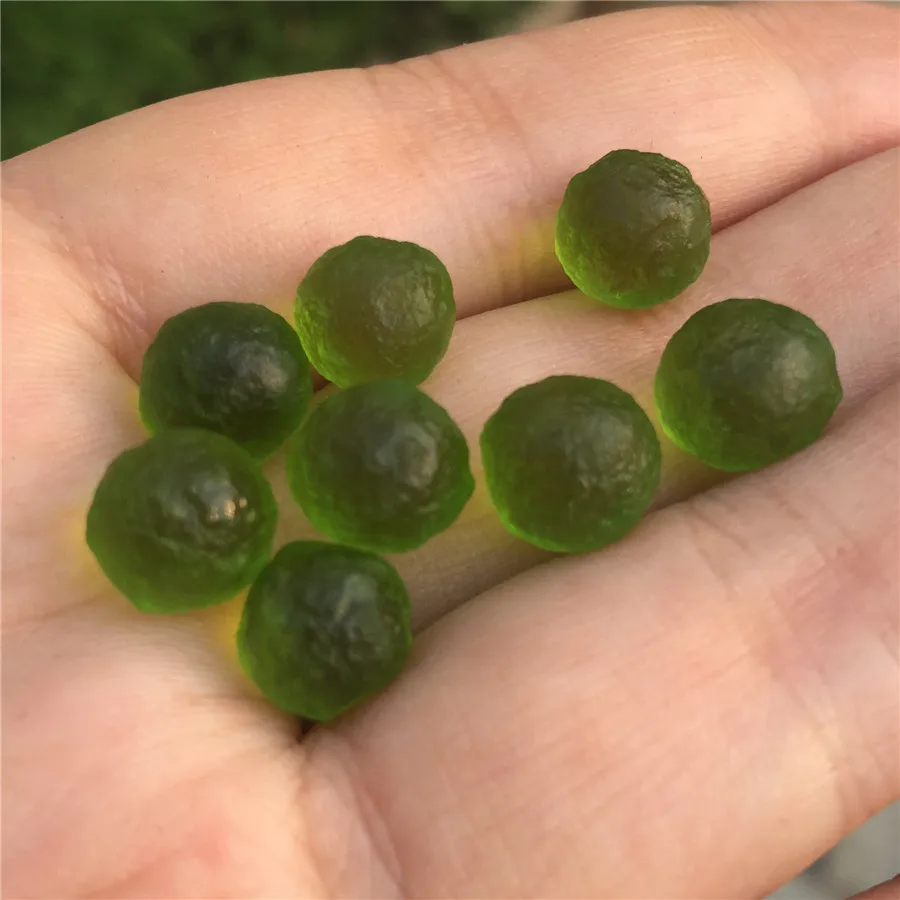 

Ударопрочные стеклянные бусины Moldavite из чешского метеорита, грубый камень, Хрустальный энергетический камень, 10 шт.