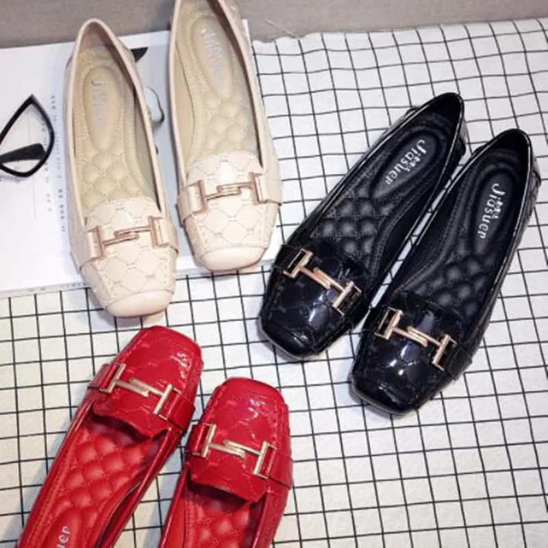 

2019 Flat Shoes Woman Loafers Women Boat Shoes Party Wedding Dress Soft Bottom Square Toe Striking Luxury Brand Design Style