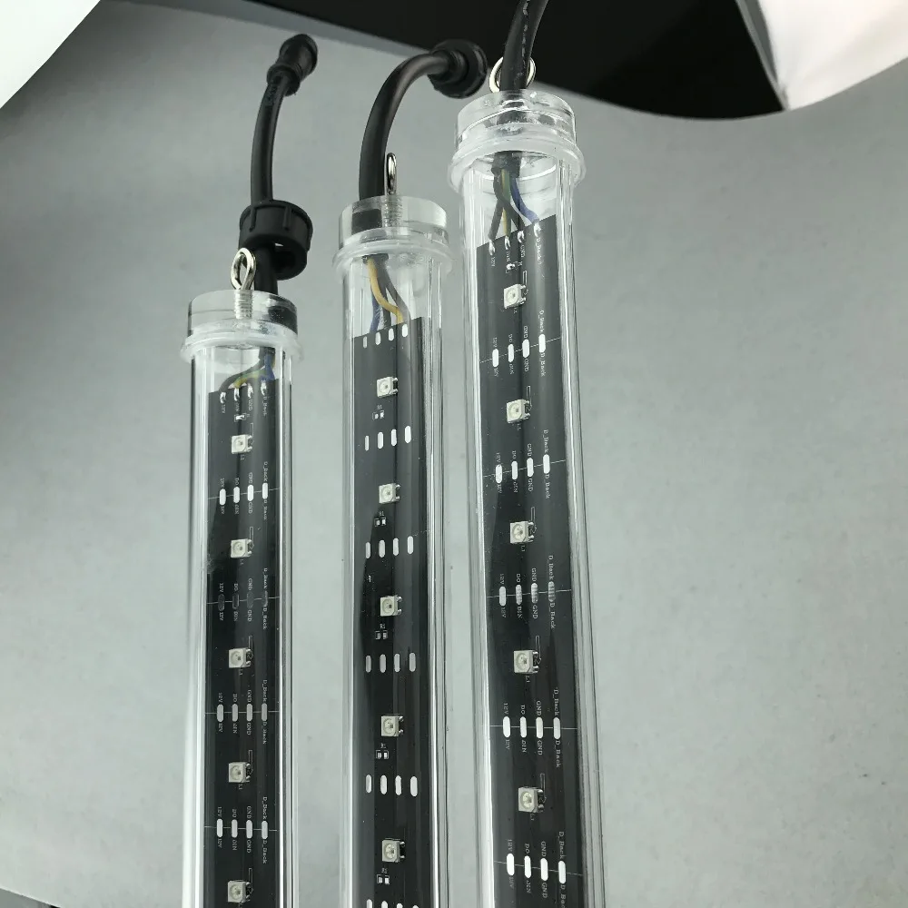 

30mm DC12V addressable 1.5M long 3D SK6812 RGB meteor tube light;96pcs SK6812 LEDs/48pixels;with 4 core 13.5mm male connector