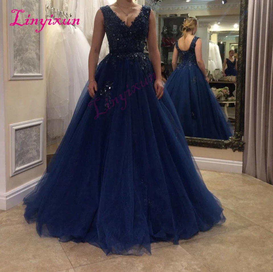 

Sexy Navy Blue Prom Dresses Sheer V-Neck Lace-up Long Formal Prom Gowns 2018 Occasion Dresses Sleeveless Evening Dresses