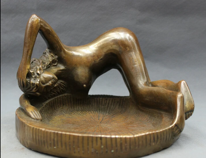 

S5110 Folk Chinese Bronze Copper Carved Art Nude Woman Beauty Belle Statue Ashtray D0317