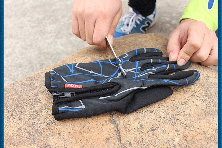 2605689133_2018702420