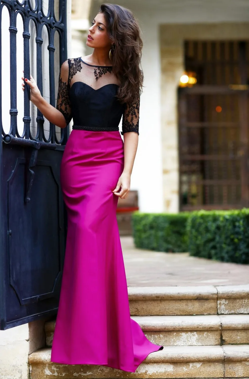 Gorgerous Noir Fushia Robes De Bal Dos Ouvert Sirène Longue Sexy Moitié Manches Robe De Soirée