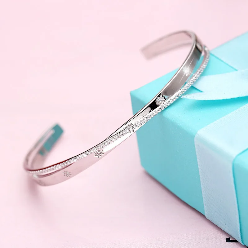 

LuxJuly Japan And Korea Personality Round Zircon Elegant High Quality Hot Sale Bracelet For Women Men Accessories Gift