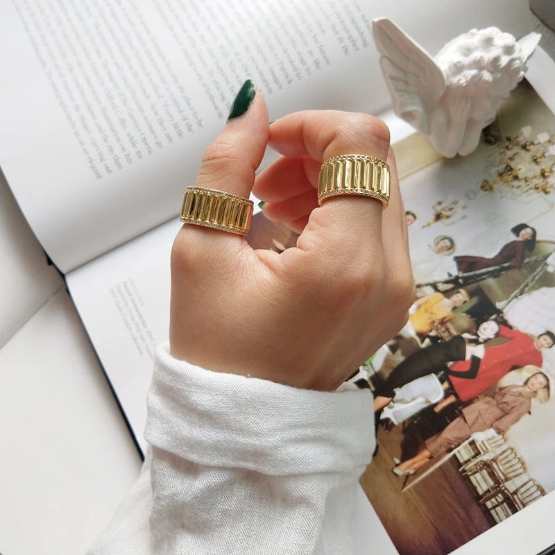 Качественные кольца из чистого серебра 925 пробы золотого цвета с зубчатой передачей, модный дизайн, Индивидуальные Кольца для женщин, очаровательные ювелирные изделия