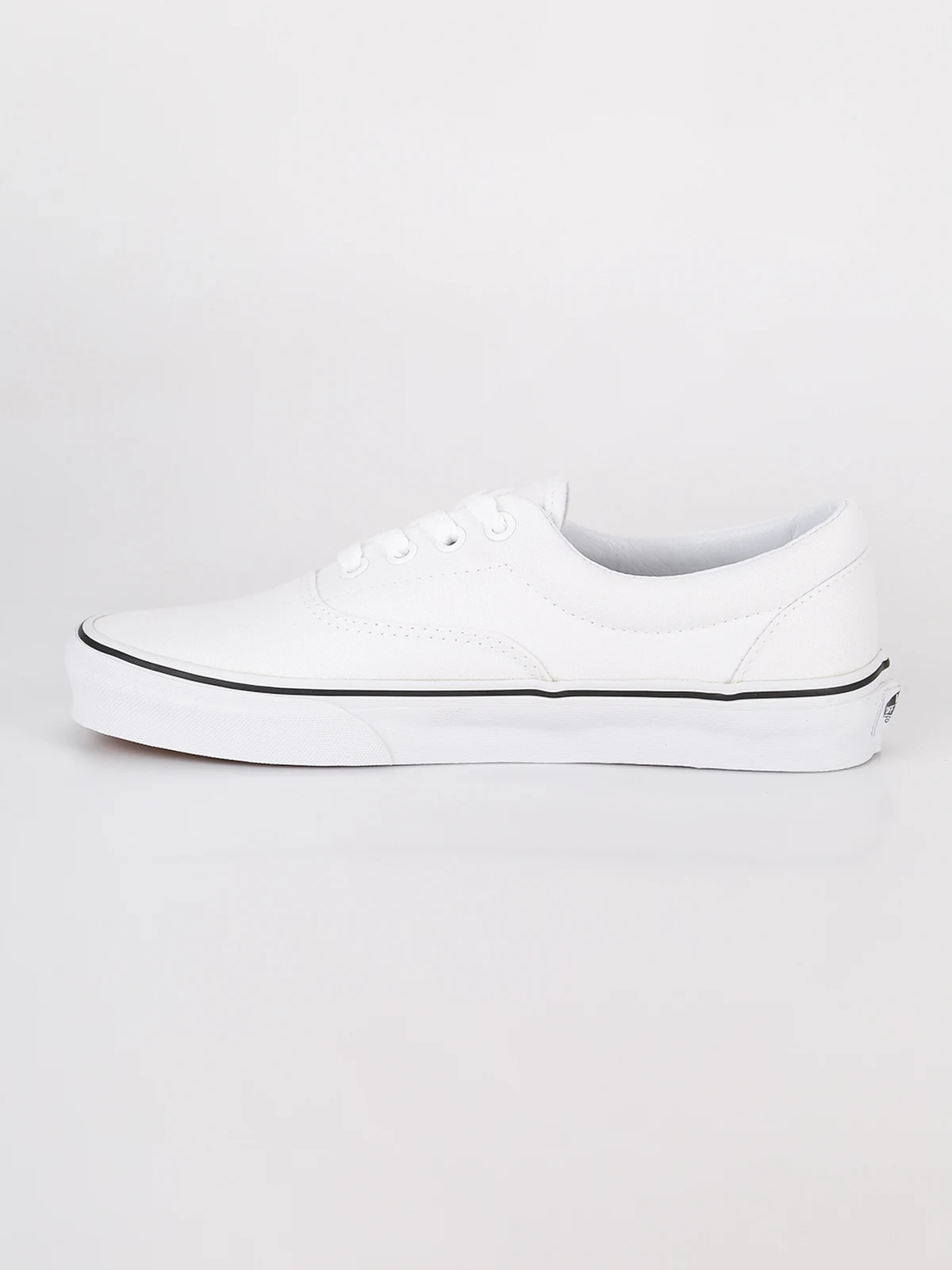 عربات كان رياضية تزلج الأحذية الدانتيل يصل