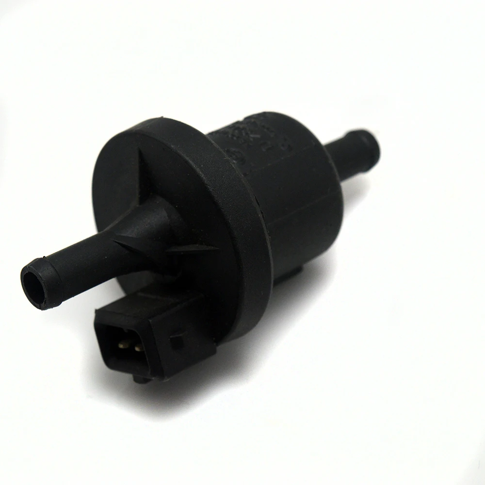 

CRANKCASE VAPOR CANISTER PURGE PCV VENT VALVE 077133517C For VW Jetta Passat Golf EuroVan Cabrio Beetle Audi TT S8 S6 RS6 A6 A4