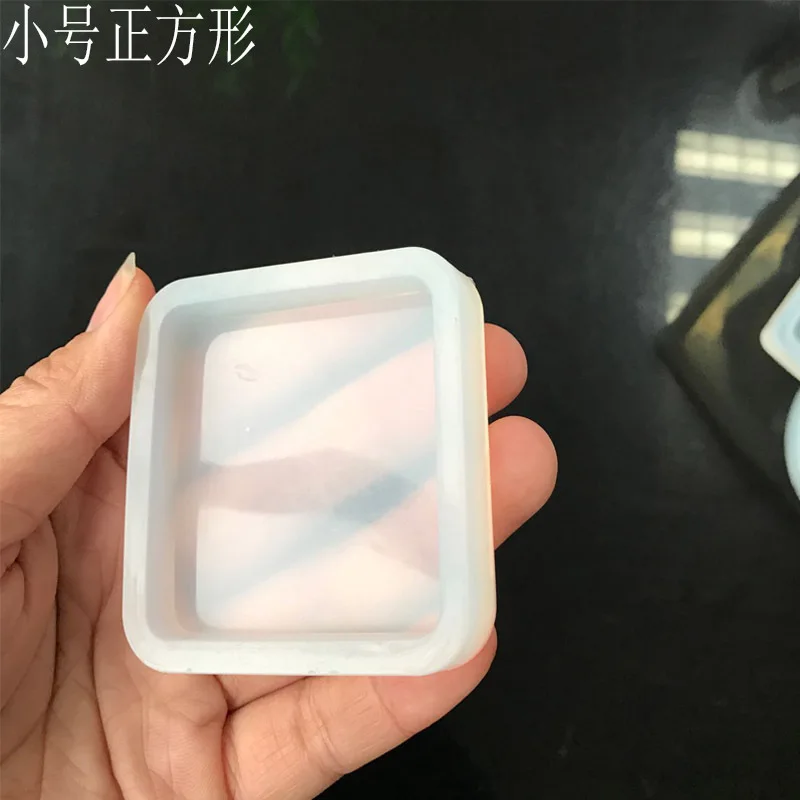 

Drop-glue Mould for Base of Full Mirror Clay Plate Mould
