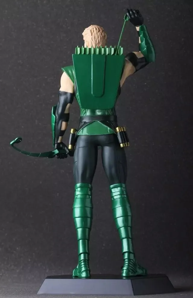 Hot toys стрела. статуэтка стрела. фигурки dc comics. зелёная стрела dc фигурка. игрушки dc comics multiverse стрела.