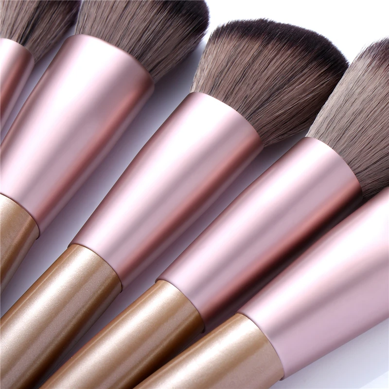 Massaller 12pcs Super Soft Synthetic Hair Makeup Brush Set Wood Handle Highlighter Powder Eyebrow Lip Blending 3