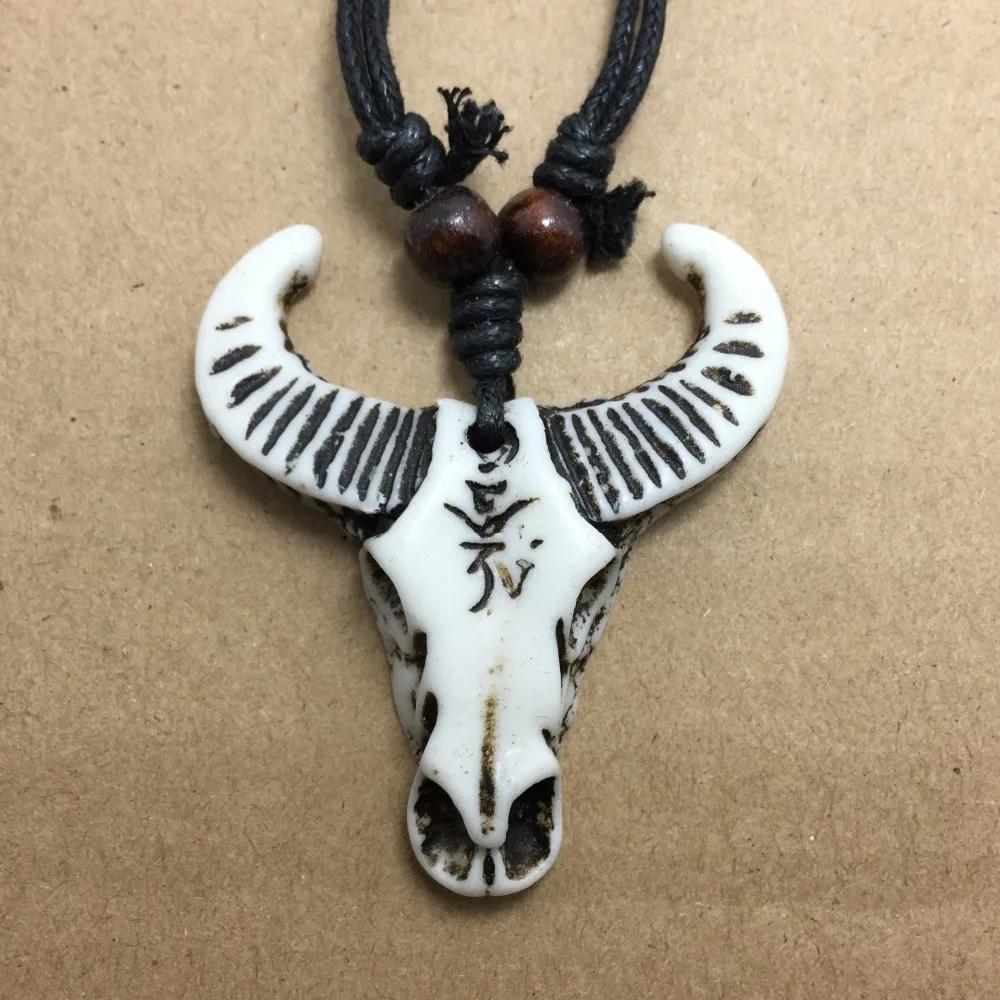 

Fashion New Vintage Ox Bone Skull Cross Pendant Necklace Men Retro Animal Pendants Necklaces Women Costume Jewelry Wholesale