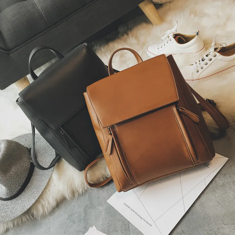 A new single bag Korean Vintage British Backpack School Bag Pu simple wind Leather Backpack