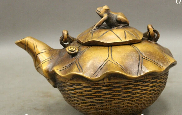 

bi002825 7" Folk Chinese Bronze Frog Snail Ride Lotus Shape Lucky Statue Teapots Wine Pot