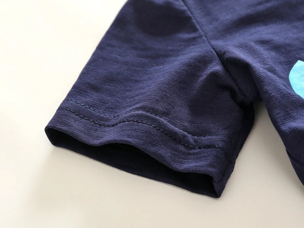 4530023112_2068599042