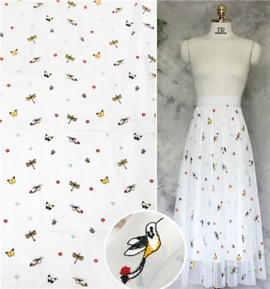 

Embroidered women's fabrics insects floral mesh embroidered lace fabric color polyester silk computer embroidery