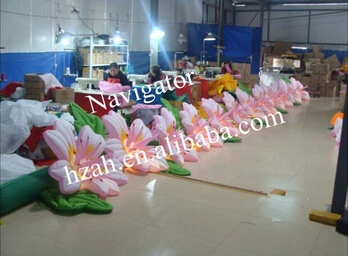 

Automatically Lighted Inflatable Flower for Wedding Decoration
