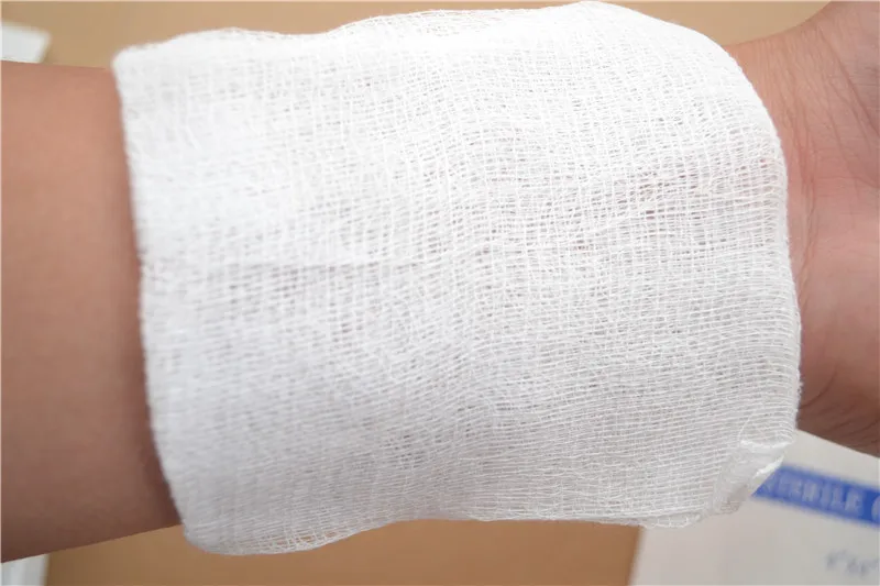 20pcs/lot 10cmx10cm8ply Sterile Gauze Swab For Emergency Kits First