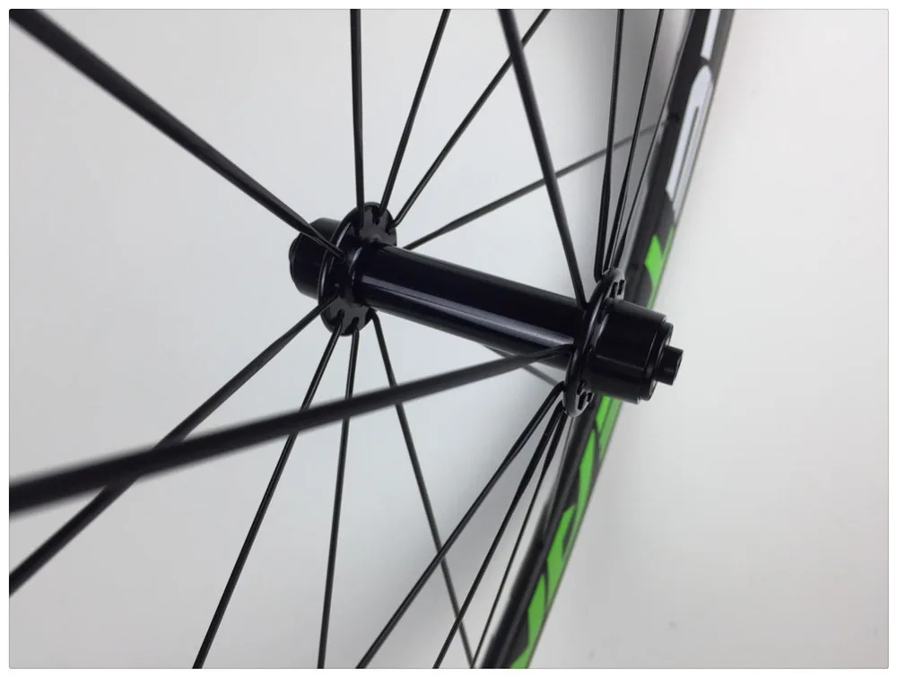 Ultralight Full Carbon Road Bicycle Wheels 700C 50mm Clincher Road Bike Wheelset Racing Bicycle Carbon Wheels R13 Hubs 3k Matte