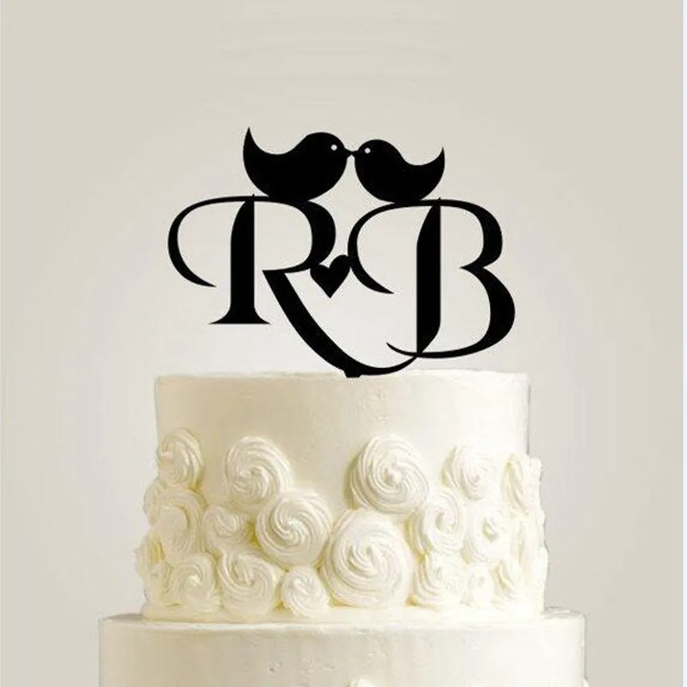 

Personalized Kissing Birds Wedding Cake Topper Engraved Bride and Groom Wedding Cake Decoration with Initials and Small Heart
