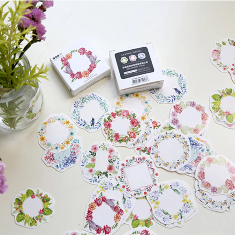 

45Pcs/Christmas Boxed Floral Garland Stickers Christmas Gift Packing Label Writable Diary /Letters Sealing Decorative Stickers