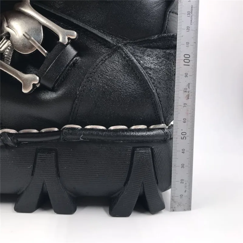 2018 Gothic Men Boots 100% Genuine Leather Work Boots High Quality European Style Luxury Brand Skull Lace-Up Casual Shoes ND50