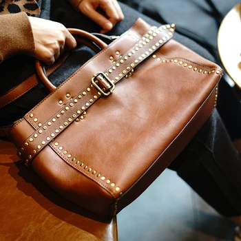

Hgih Quality Luxury Handbag Women Genuine Leather Bag Fashion Rivet decoration Shoulder Messenger Bag Female Black Hand Tote Bag