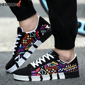 

Trend New Canvas Skateboarding Shoes Men's Sneakers Leisure Comfortable Cloth Graffiti Shoes Men Student School Sport Shoes