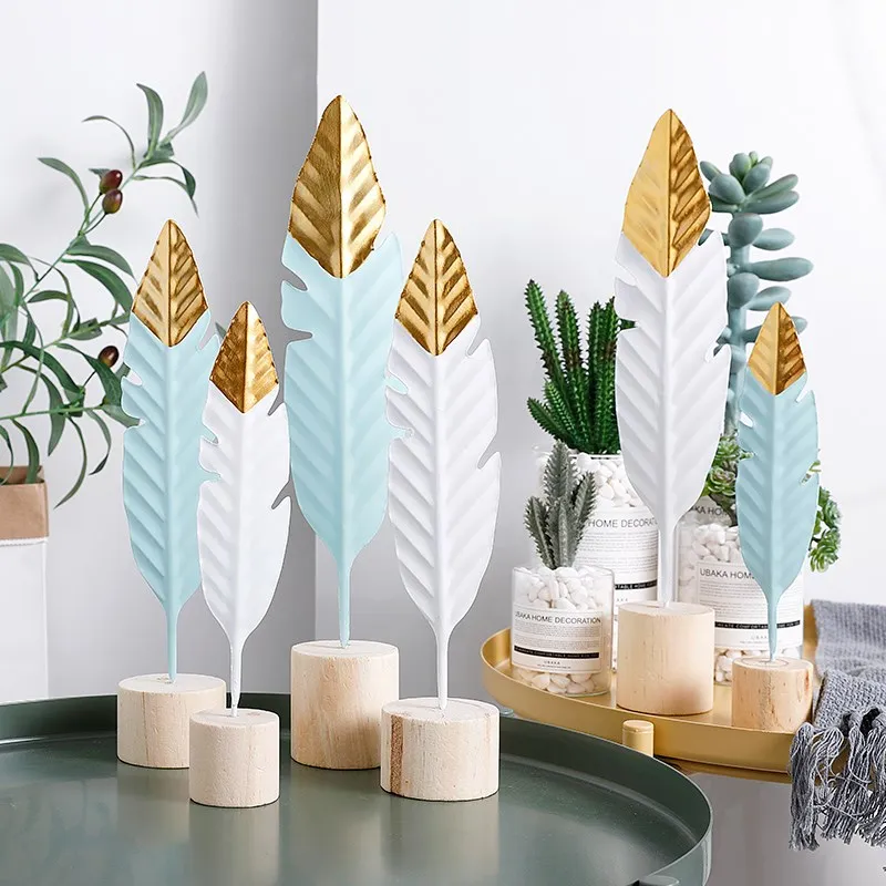 

Nordic Creative Ins Iron Feather Shape Ornaments Metal Office Artist Bookroom Desktop Decoration shooting props Home Decoration
