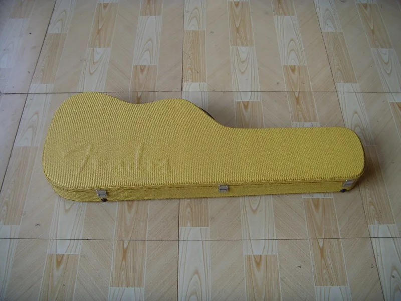 Guitar hardcase, this link for pay different, please don't pay